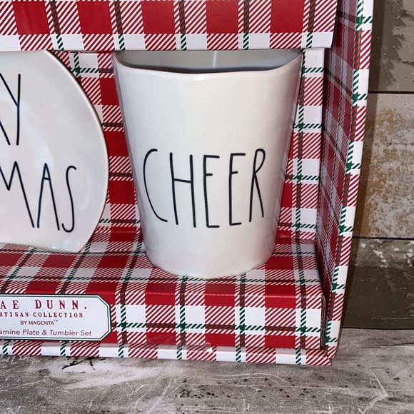 Rae Dunn New Melamine Plate & Cup Set Merry Christmas Cheer - Picture 4 of 7